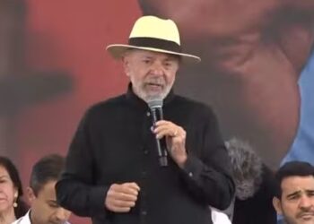 Lula abre 5 pontos de vantagem sobre Flávio ou Michelle, aponta Futura