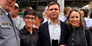 Tenente da reserva do 11º BPM recebe Medalha Vasco Fernandes Coutinho em Vila Velha