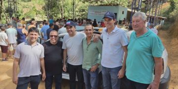 Associação de produtores rurais do Itá e Jabuticaba recebem Saveiro 0KM em Barra de São Francisco