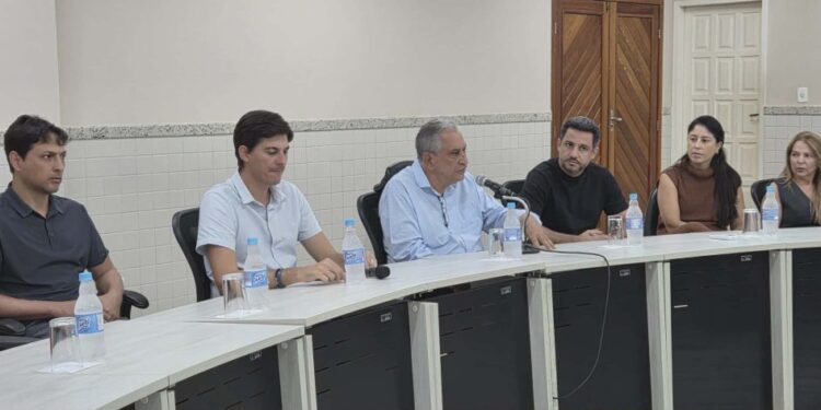 Prefeitura de Barra de São Francisco cobra Cesan por atraso e exige soluções imediatas para falta de água em loteamentos