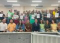 Prefeitura entrega novos títulos de regularização fundiária a moradores de Barra de São Francisco