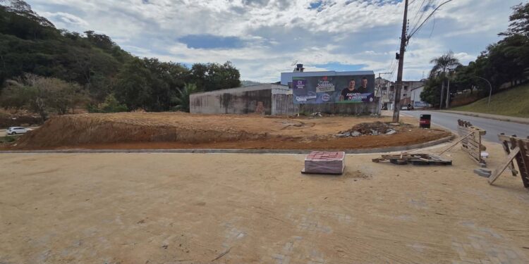 Prefeitura de Barra de São Francisco compra terreno ao lado da APAE para ampliar estrutura e melhorar atendimento Prefeitura de Barra de São Francisco compra terreno ao lado da APAE para ampliar estrutura e melhorar atendimento
