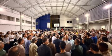 Encontro promovido por Ricardo e Casagrande reúne 600 pessoas em Jardim Camburi Encontro promovido por Ricardo e Casagrande reúne 600 pessoas em Jardim Camburi
