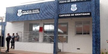 Homem é preso após revelar à IA plano para matar o próprio filho e evitar pagamento de pensão, diz polícia