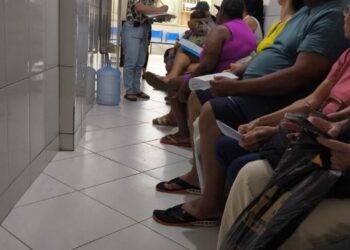 Teleconsultas com otorrino atendem 20 pacientes e ajudam a reduzir fila em Barra de São Francisco