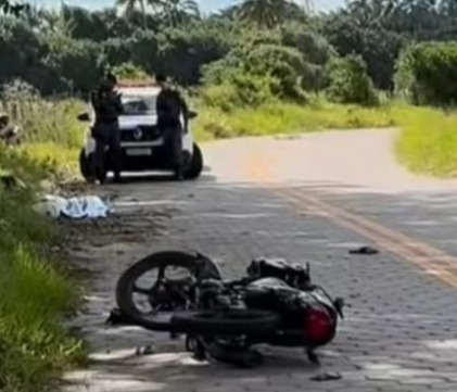 Jovem morre e outro fica gravemente ferido em acidente de moto em Barra Nova, São Mateus Jovem morre e outro fica gravemente ferido em acidente de moto em Barra Nova, São Mateus