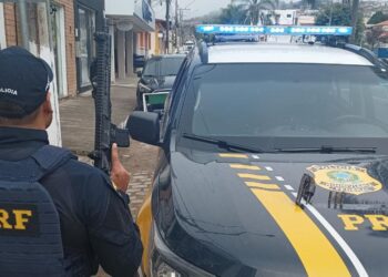Empresário sequestrado é resgatado após cerco policial na BR-116, em Minas