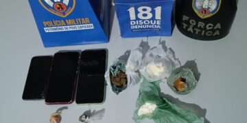 Mulher é presa e adolescente é apreendido em operação contra o tráfico de drogas em Montanha Mulher é presa e adolescente é apreendido em operação contra o tráfico de drogas em Montanha